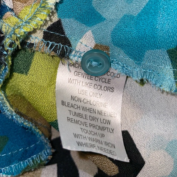 Sunny Leigh Blue and Green Floral Ruffle Neck Button Up Blouse - Picture 4 of 6